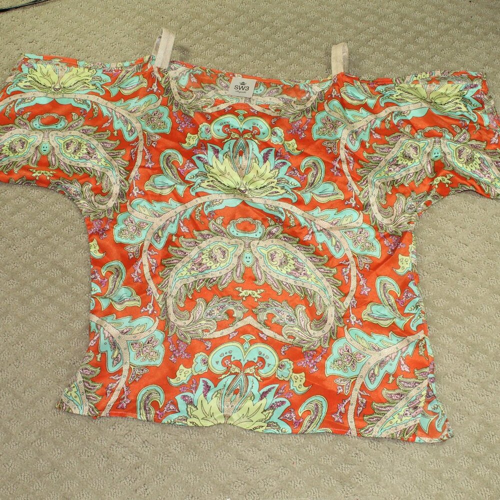 SW3 Bespoke Women's Size Small 100% Silk Multicolor Paisley Open Shoulder Blouse